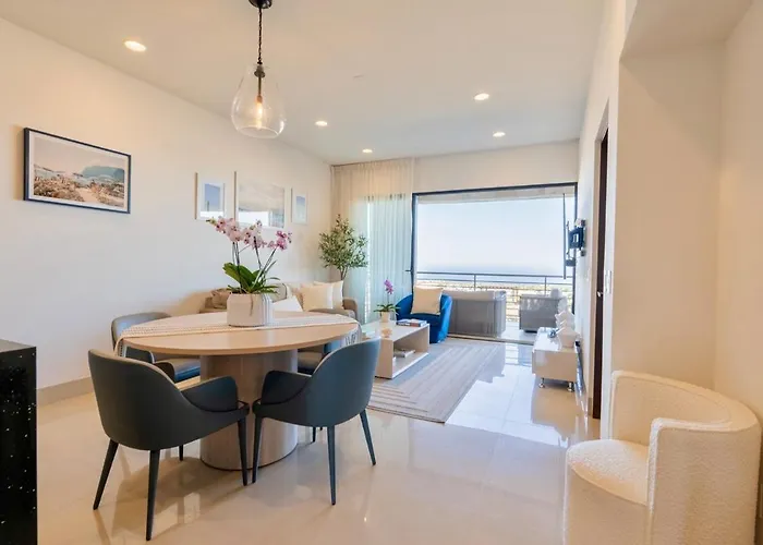 Tramonti With Ocean And Arch Views Access Apartment