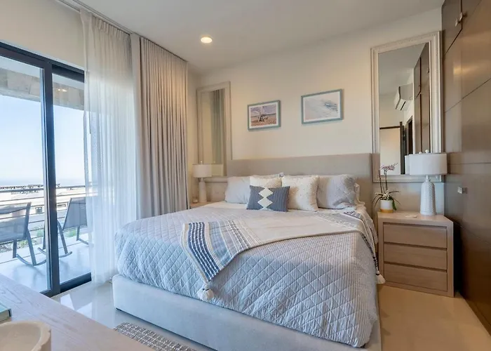 Tramonti With Ocean And Arch Views Access Apartment